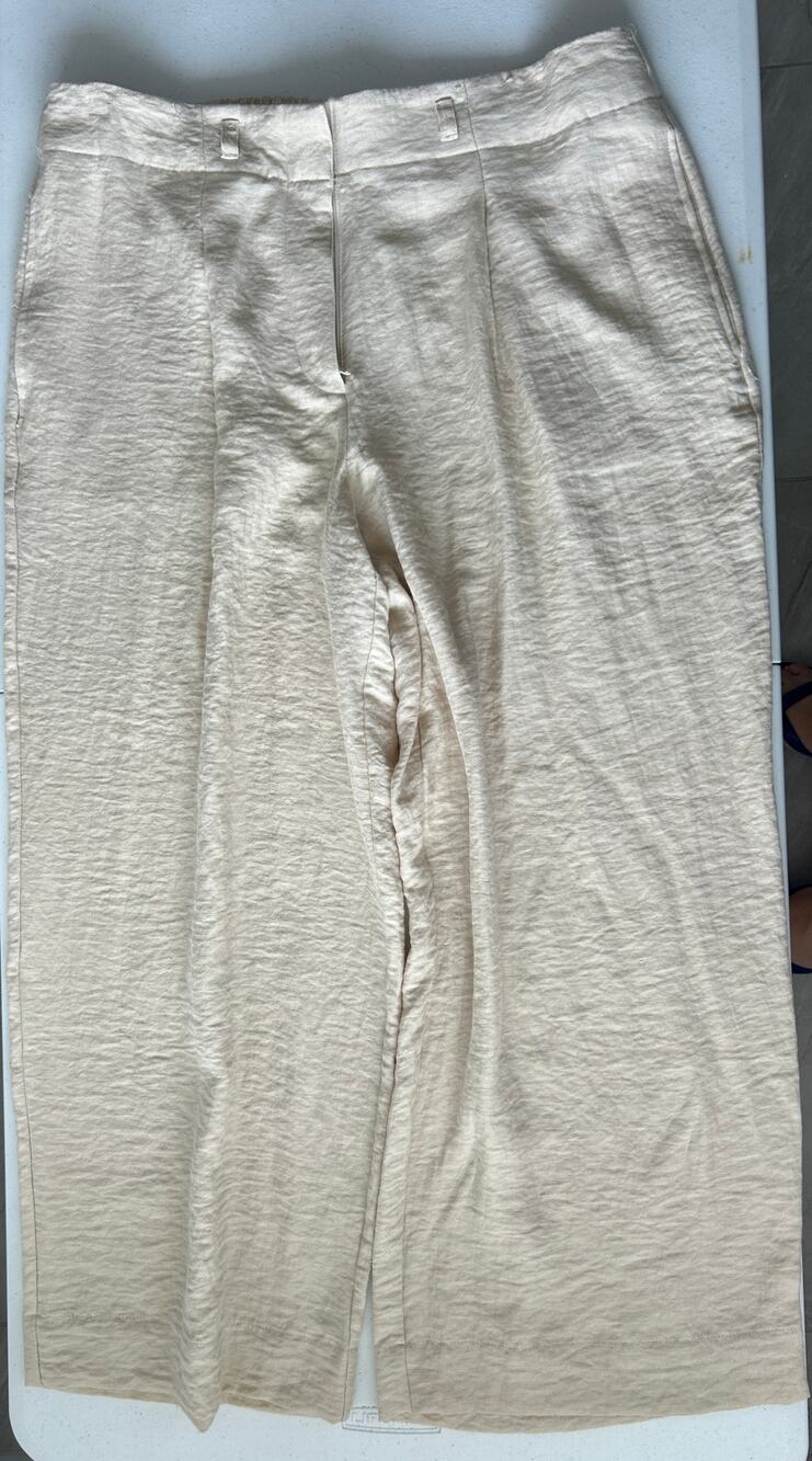 DKNY women's wide leg cream pants size 14